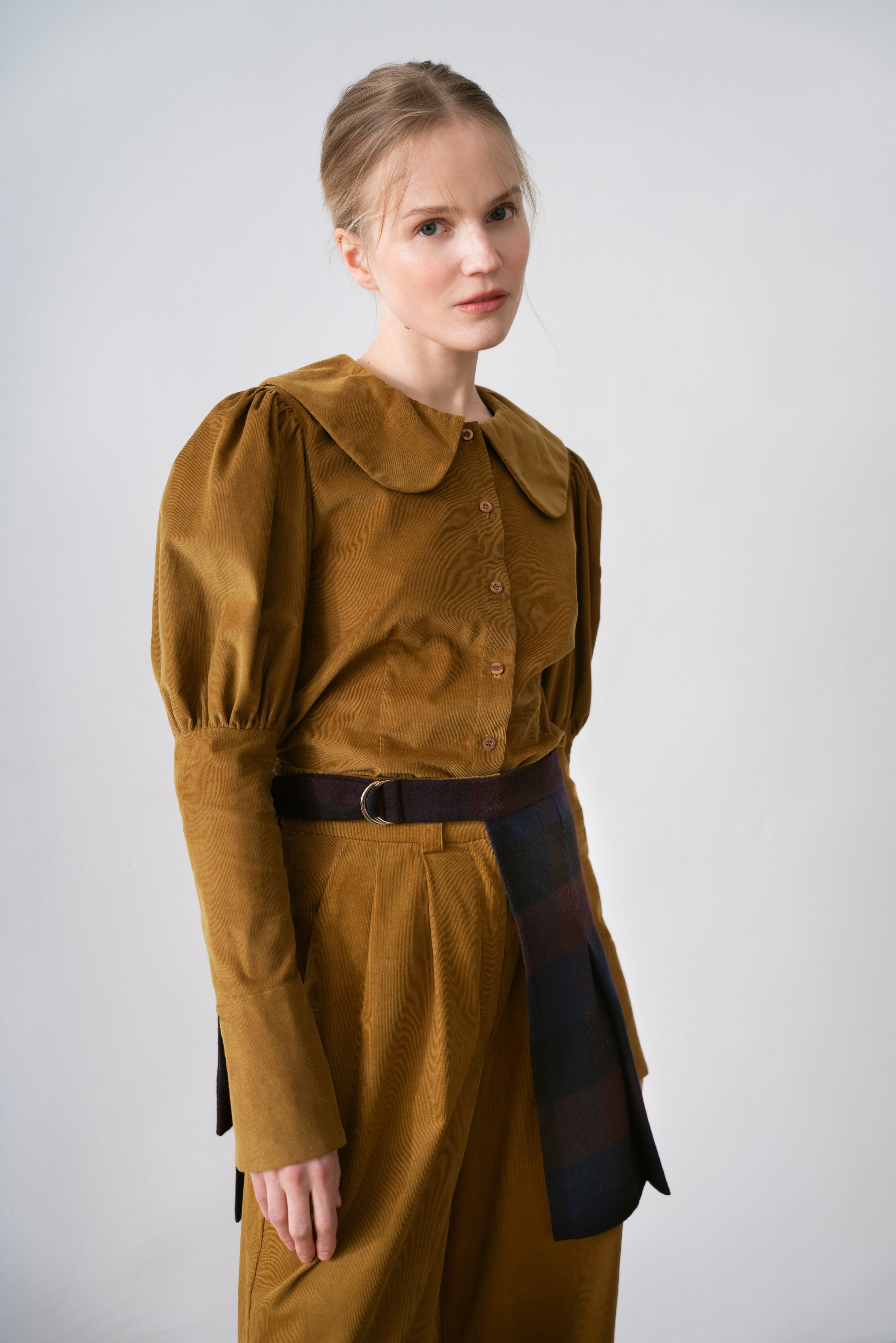 Corduroy Women's Blouse Nocciola, Hazel Green