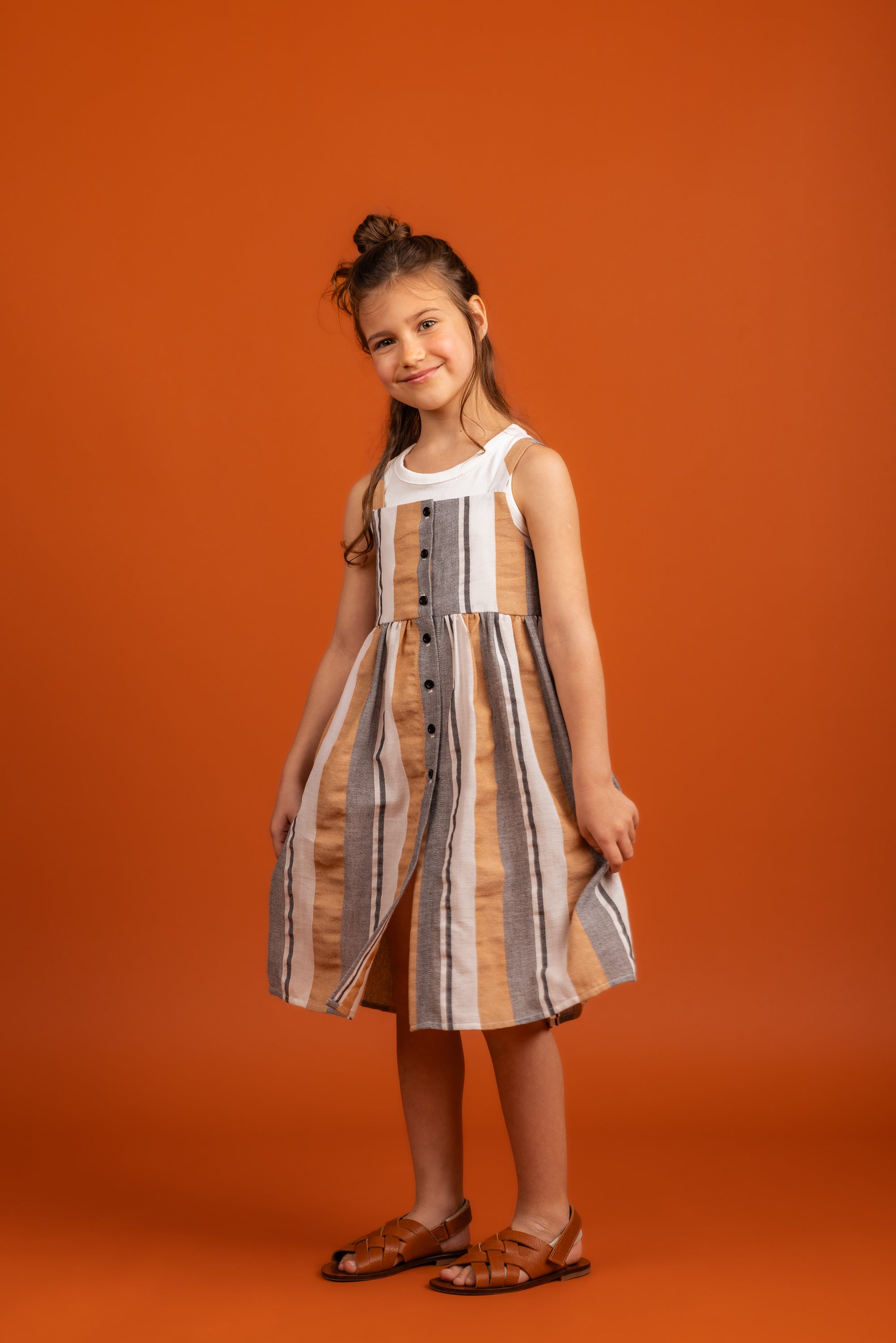 Harper kokvilnas Kleita ar lencēm, Brūna