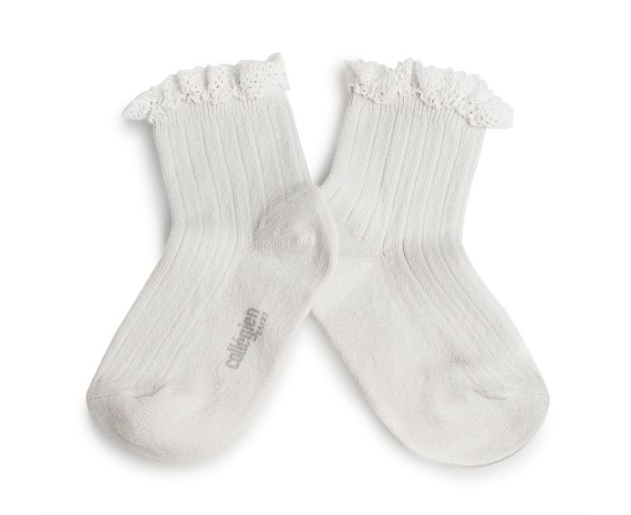 Short ribbed socks with lace Lili, Snow White